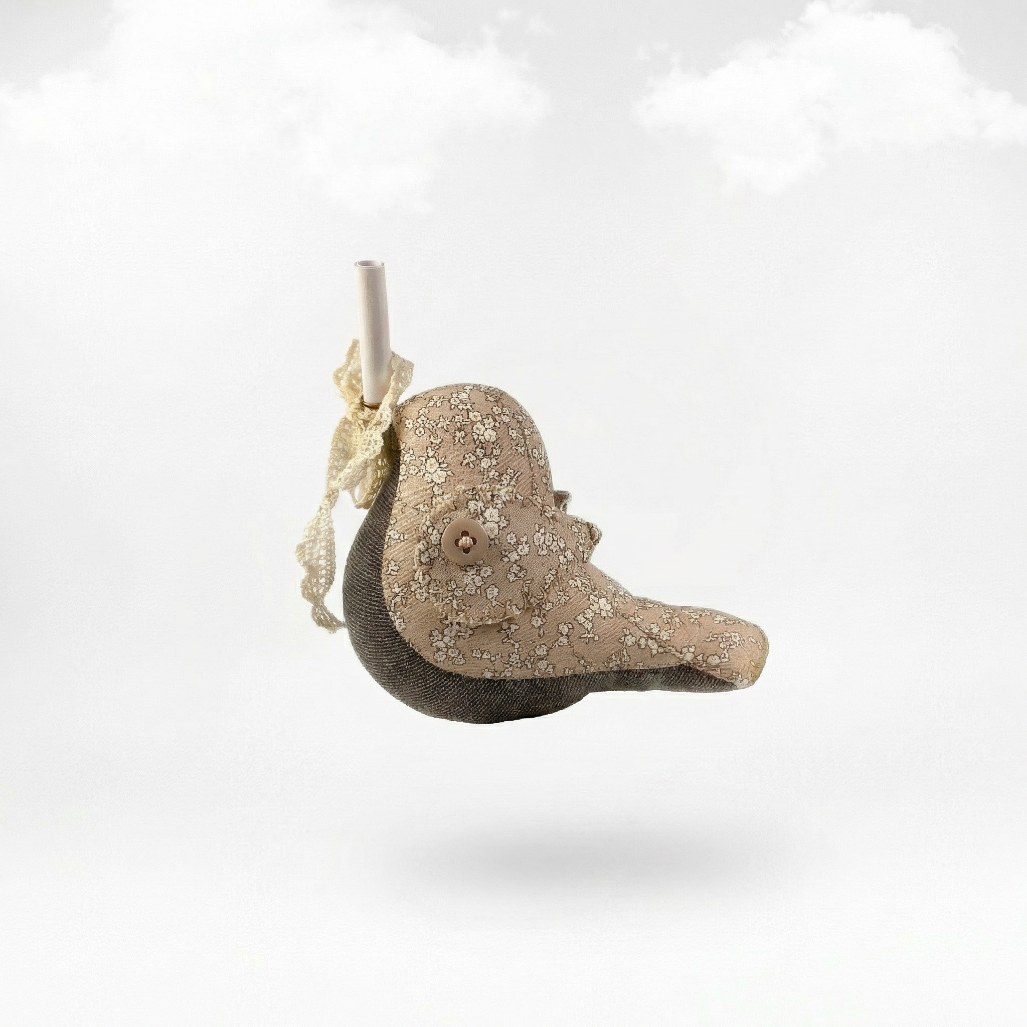 Messenger Bird – Der elegante Taupe-Beige Briefbote mit Streublümchen & Magnet