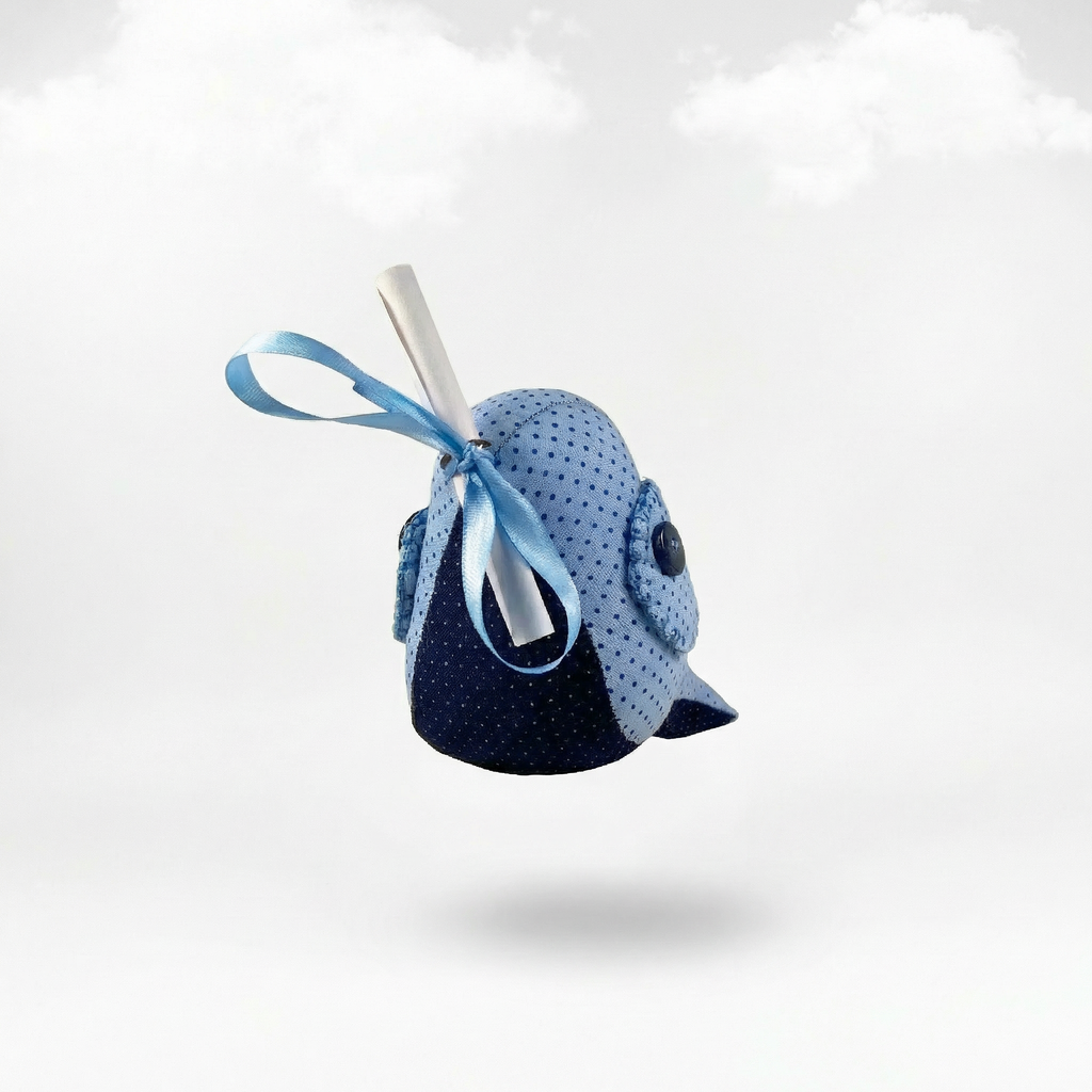 Messenger Bird – Der verspielte Hellblau-Dunkelblau Briefbote mit Pünktchenmuster & Magnet