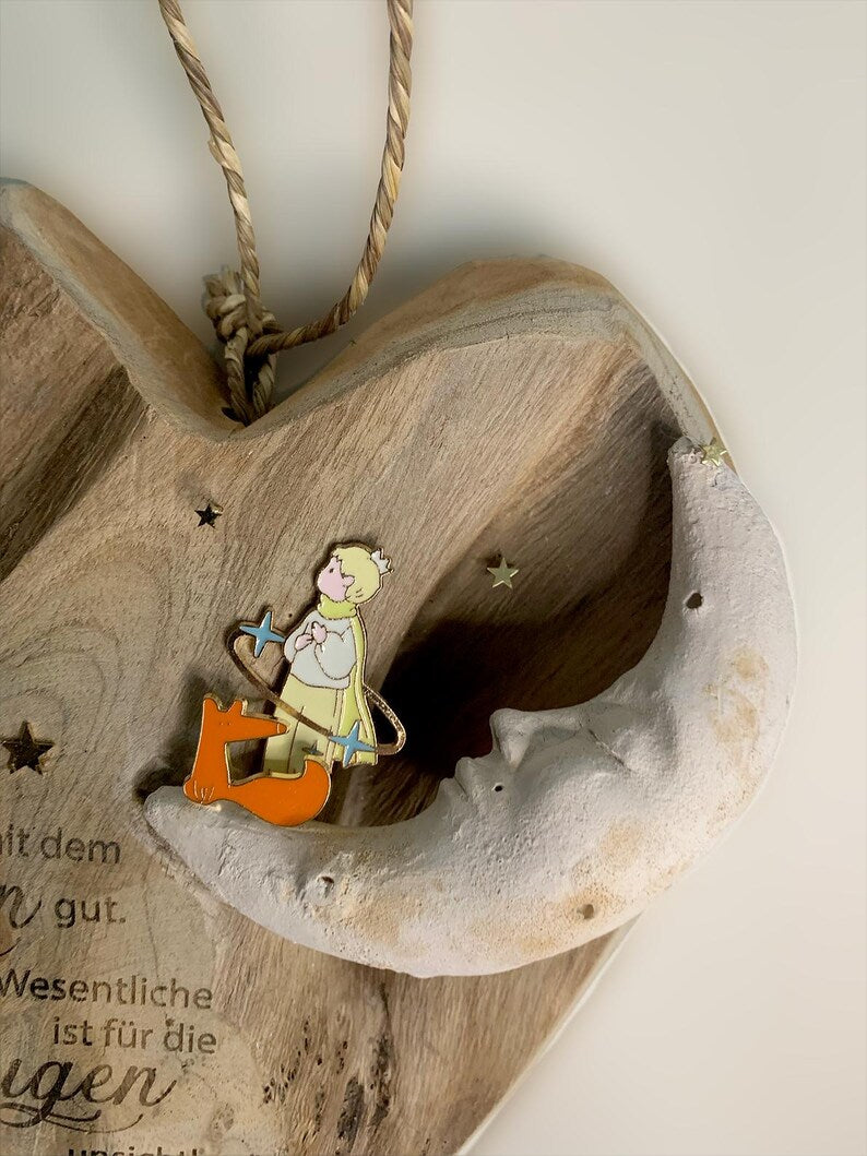 Teak Holz Herz „Der kleine Prinz“ mit Gravur, 30cm Unikat, Mond-Detail und Figuren, Wand- oder Standdeko, Gravur, Geschenkidee, Handmade