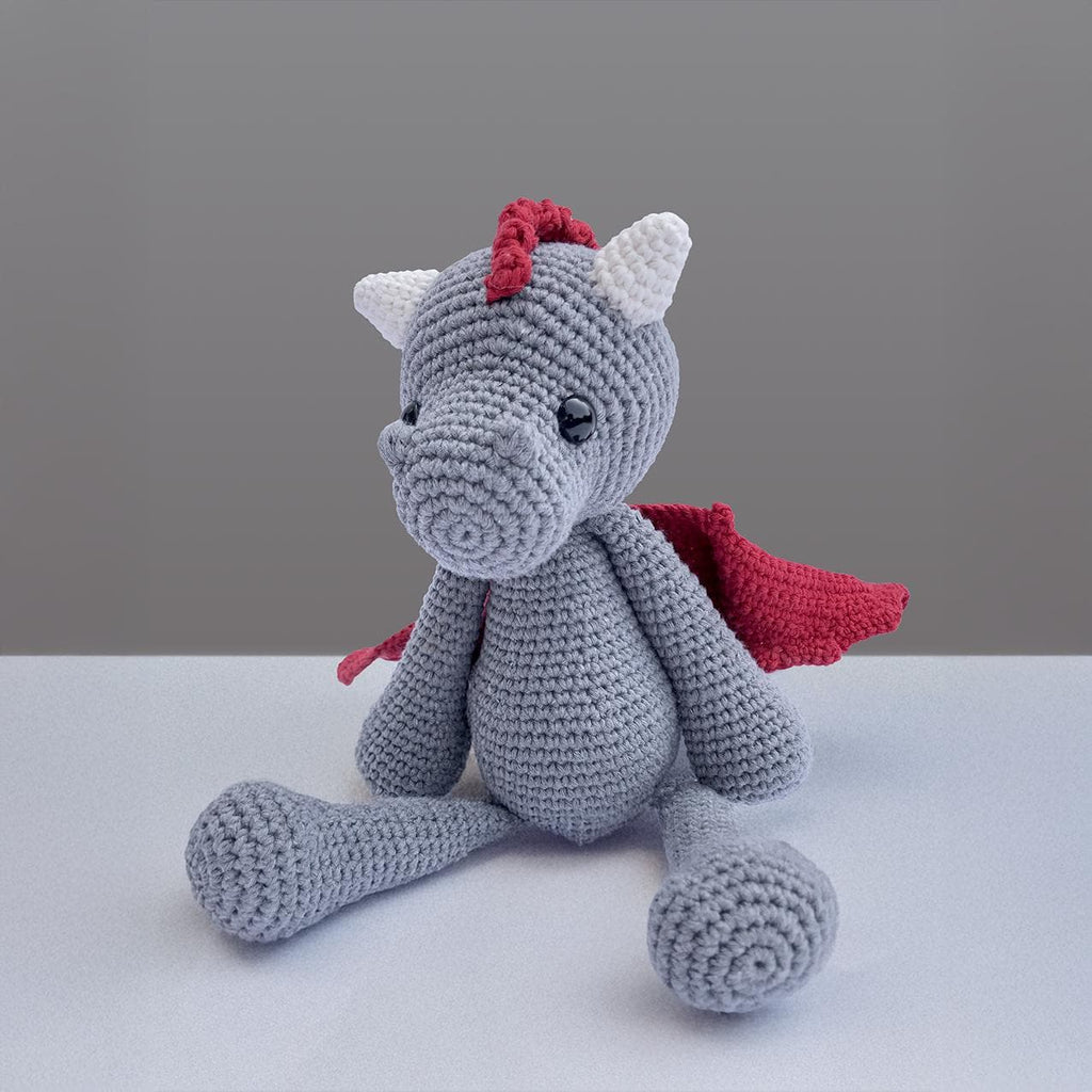 Handgemachter Drache „Galahad“ aus Bio-Baumwolle, gehäkelt in Amigurumi-Kunst, 28cm, kuscheliges Stofftier, Geschenkidee, Unikat