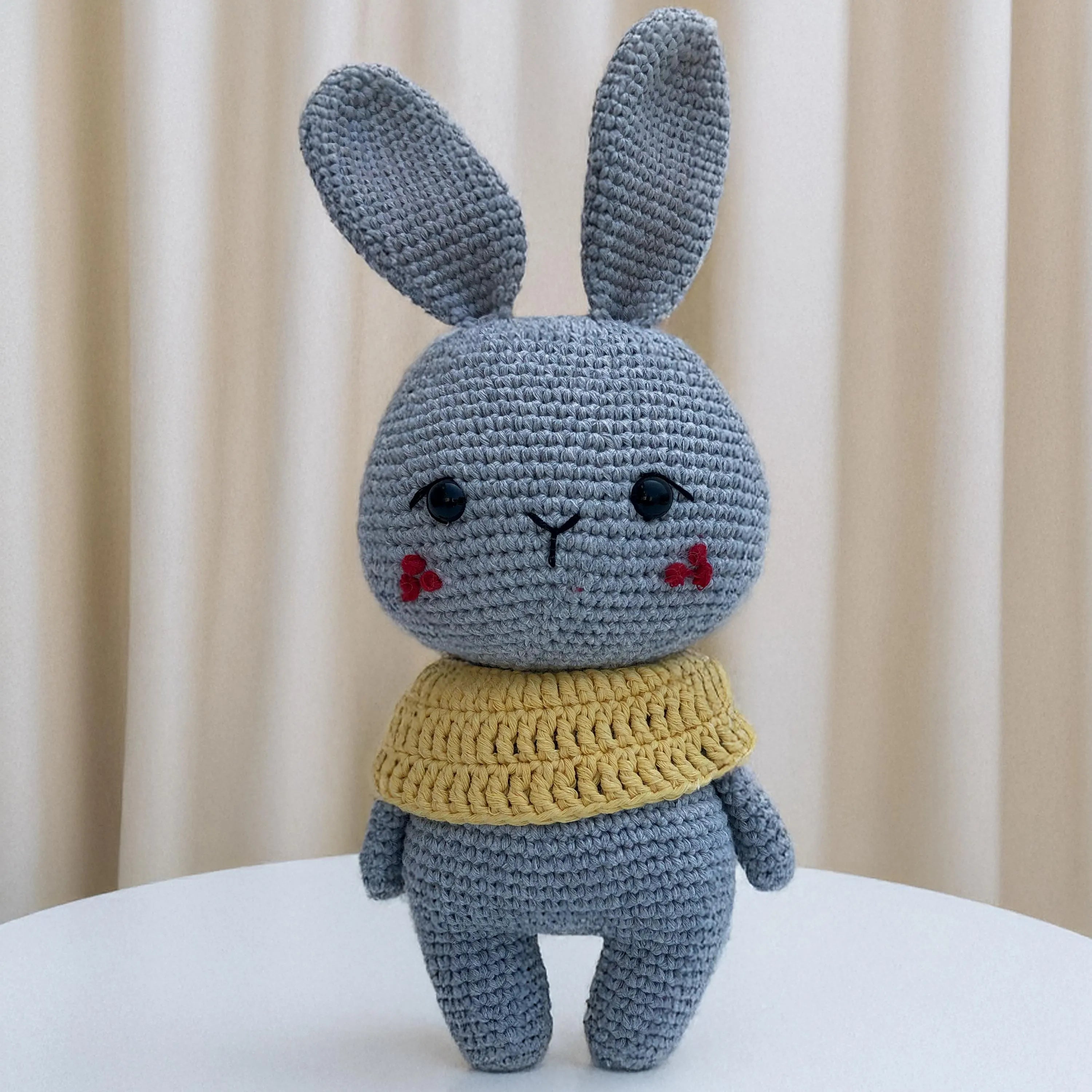 ZIGGY Hase Amigurumi aus Bio-Baumwolle – Handgehäkeltes Stofftier, Kuscheltier, Unikat, Geschenkidee, Babyspielzeug,  Naturmaterialien