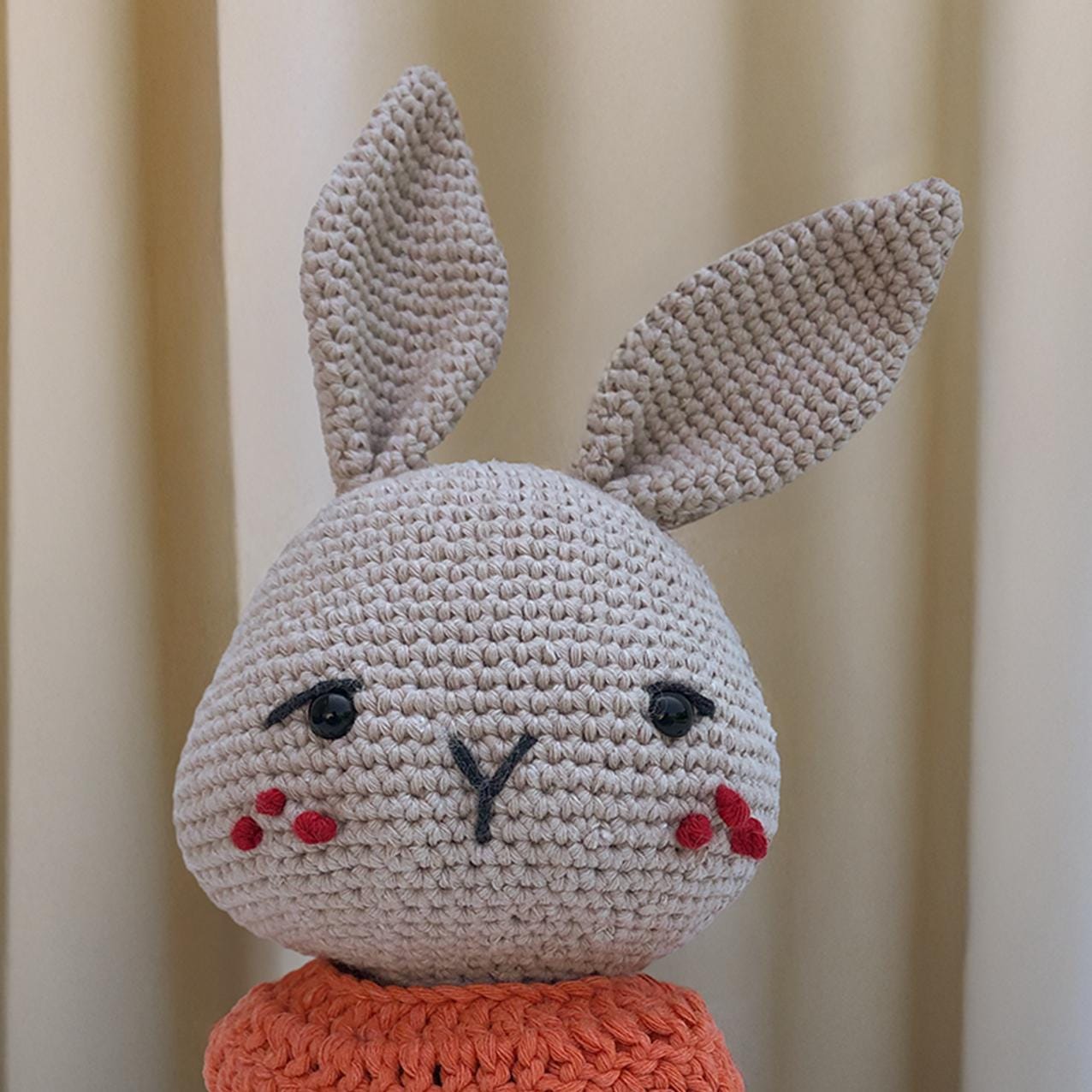 ZIGGY Hase Amigurumi aus Bio-Baumwolle – Handgehäkeltes Stofftier, Kuscheltier, Unikat, Geschenkidee, Babyspielzeug,  Naturmaterialien