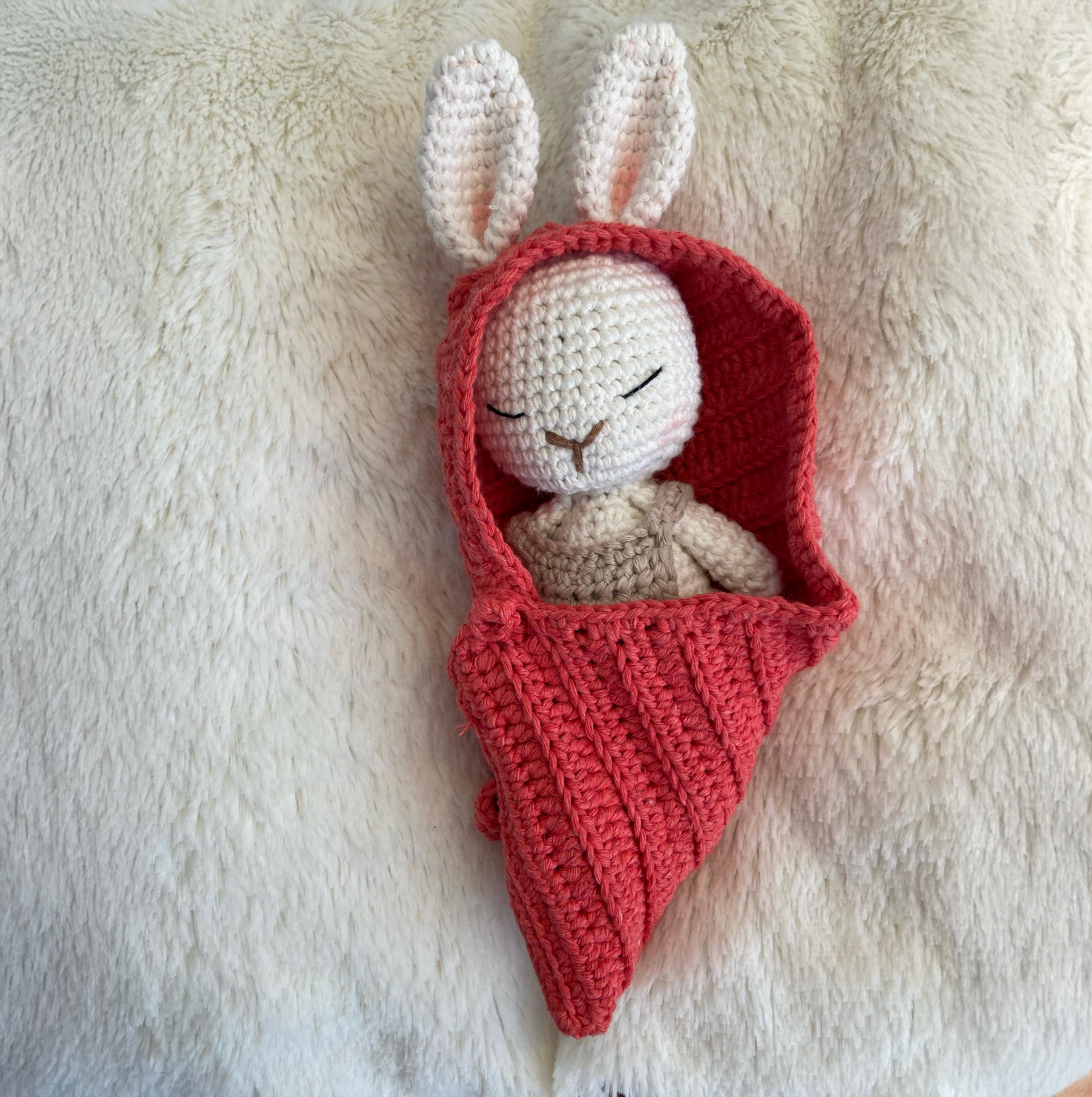 Amigurumi Häschen Bubu & Mumu  ist 18 cm groß. Bio-Baumwolle, Kuscheltier, Stofftier,Geschenk Babyspielzeug oder einfach süßer Begleiter.